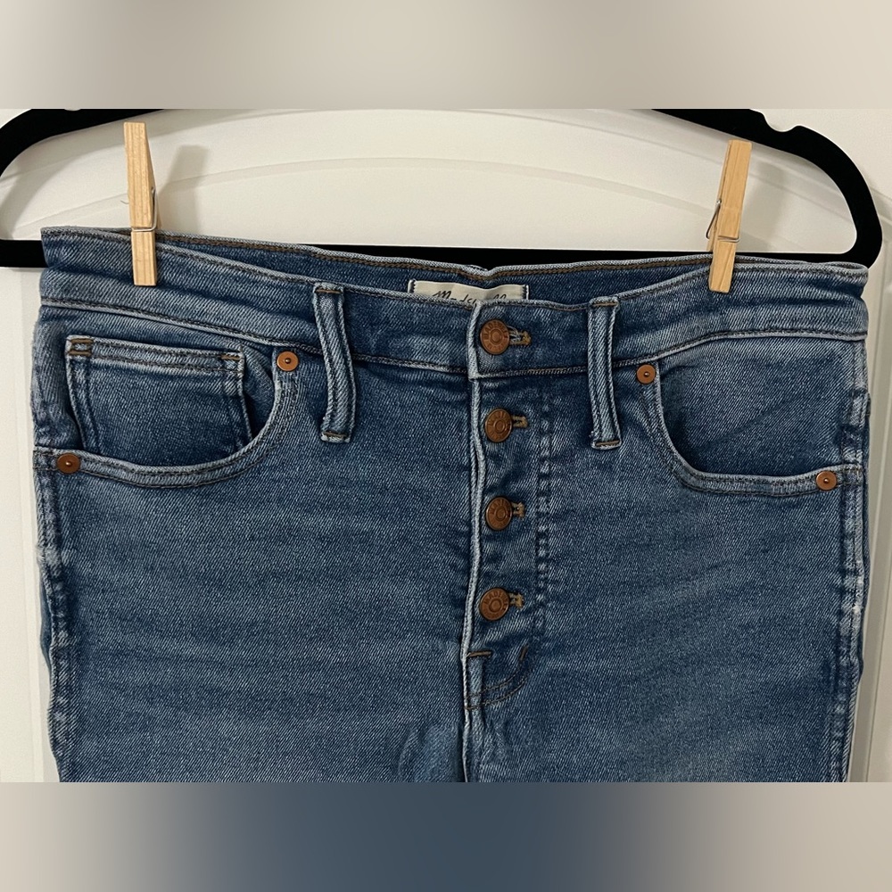 MADEWELL 10” High Rise button up skinny jeans size 29